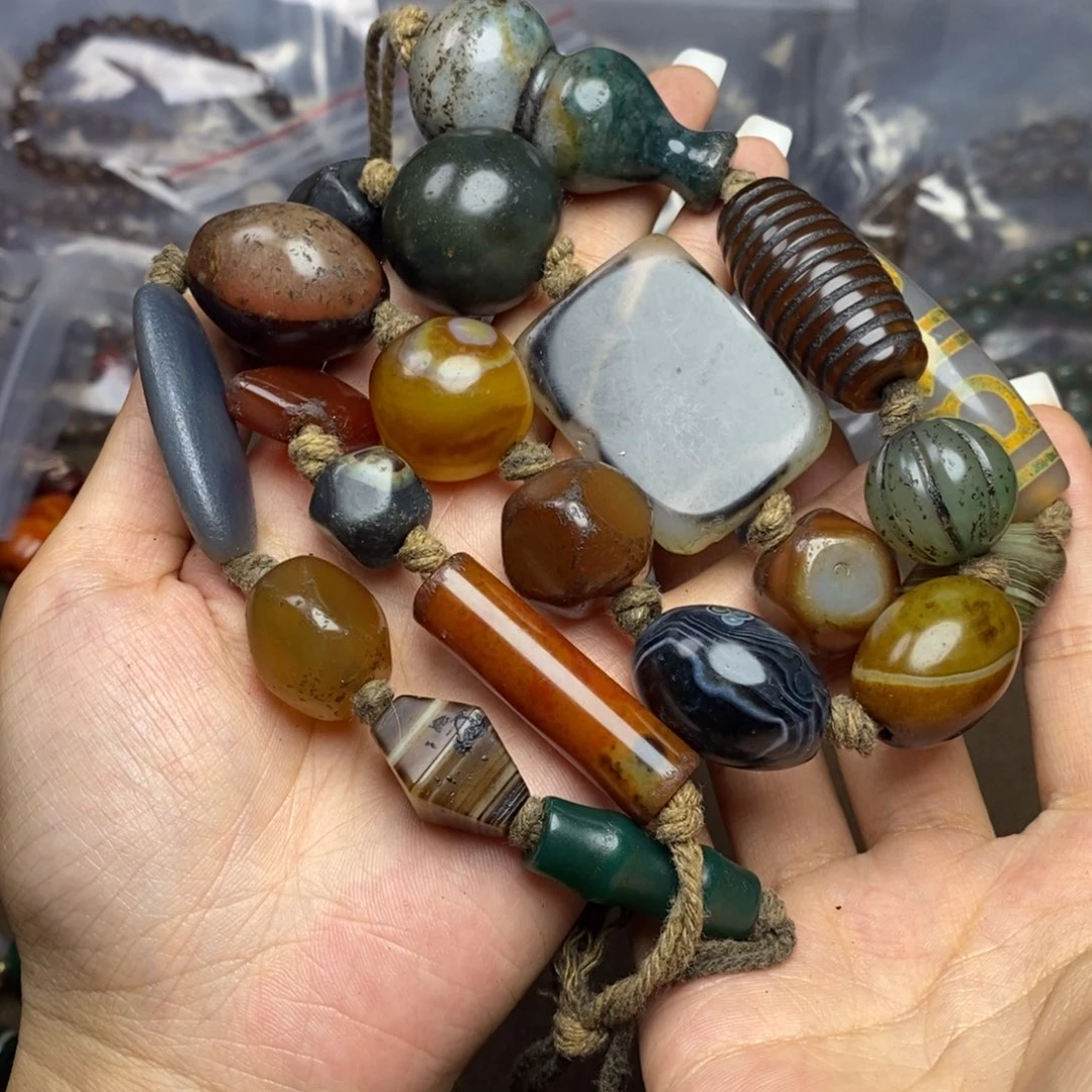 未镶嵌颈饰玛瑙/玉髓