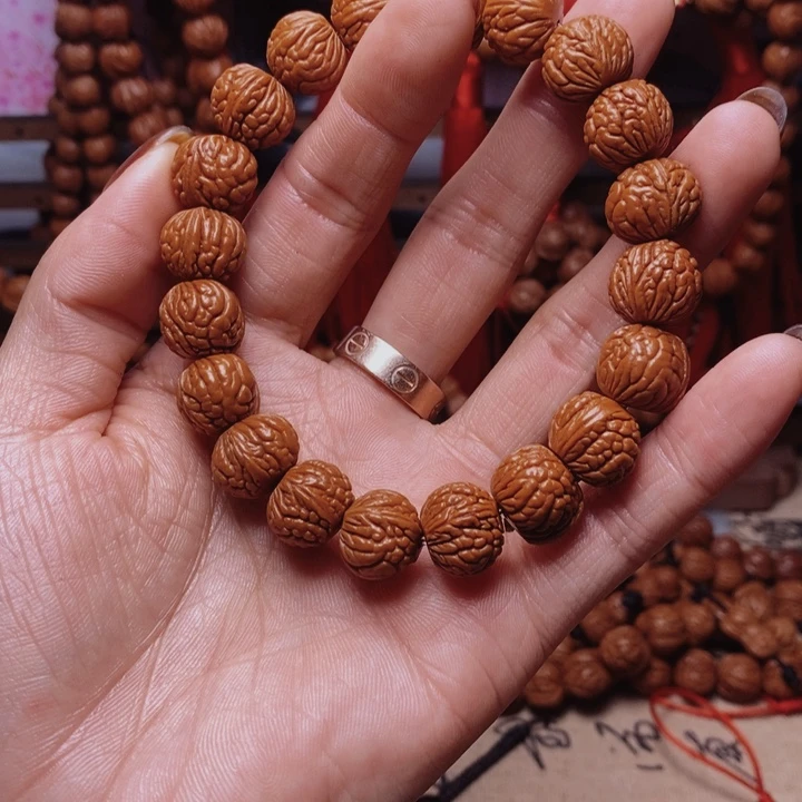 桃核吊坠龙纹桃枭