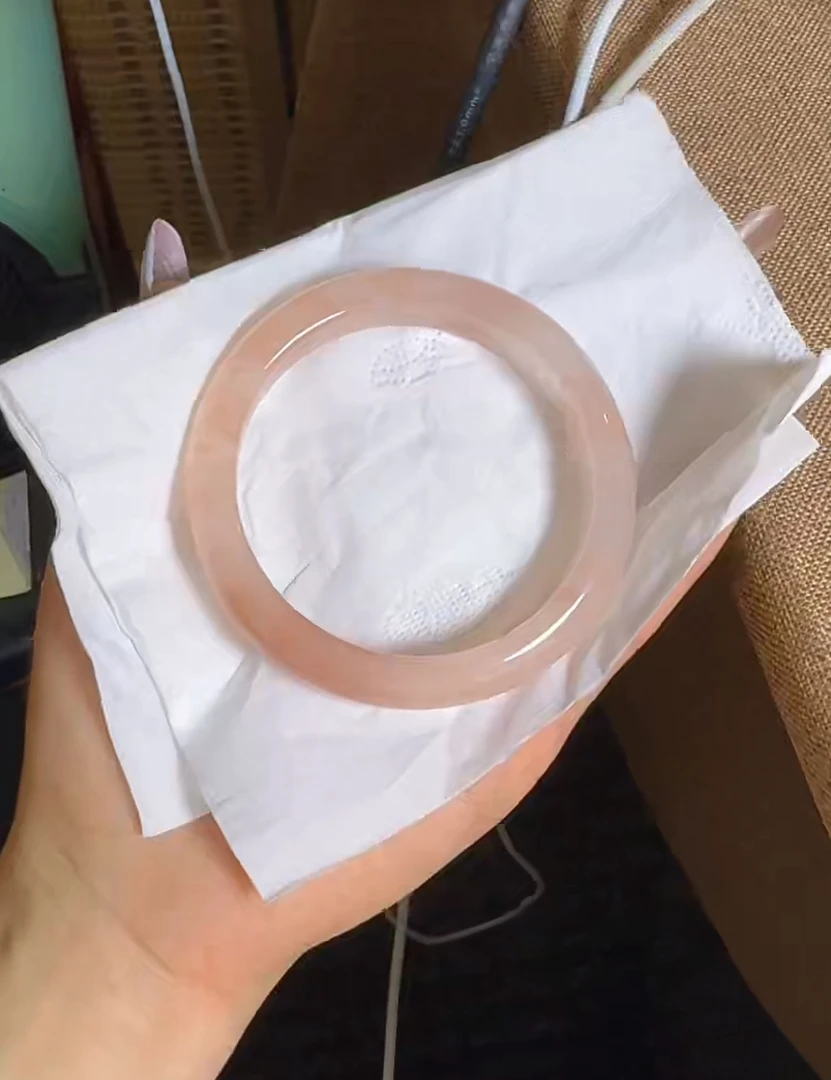 天然桃花酿手镯正圈
