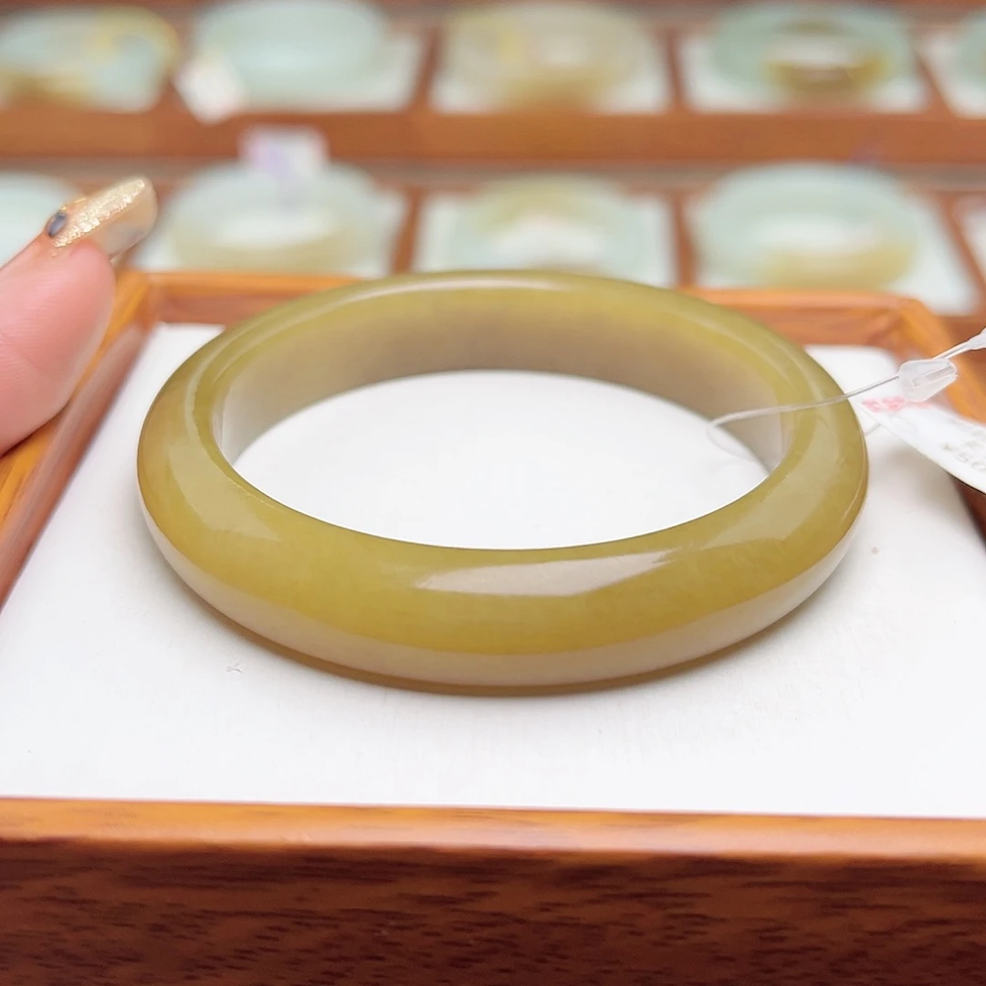 和田玉手镯未镶嵌53.6