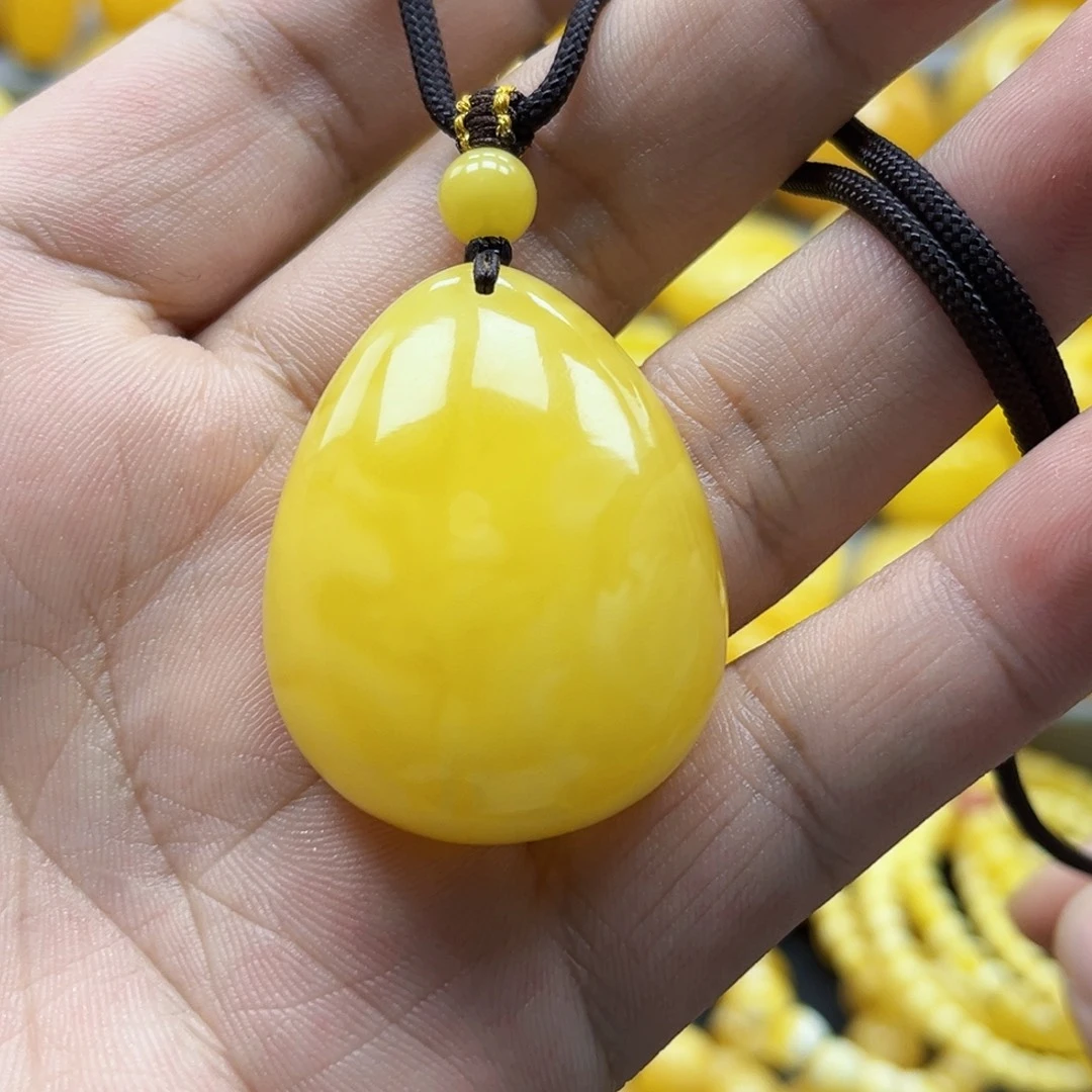 蜜蜡未镶嵌珠宝奇石