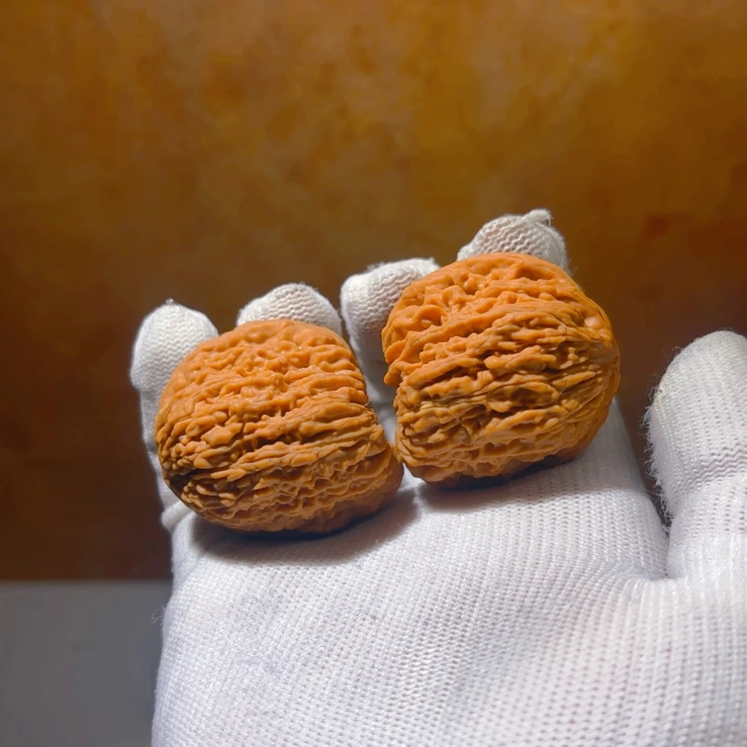 爱***潘吊坠文玩核桃6号链接