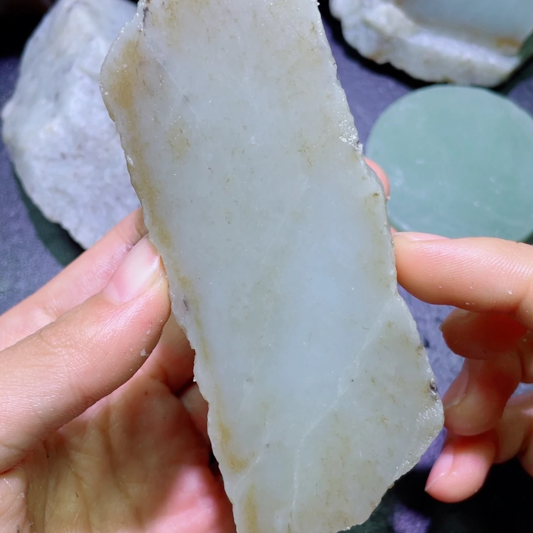 和田玉未镶嵌珠宝半成品