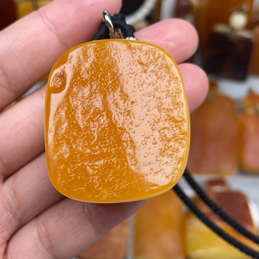 【闪购商品】未镶嵌颈饰琥珀