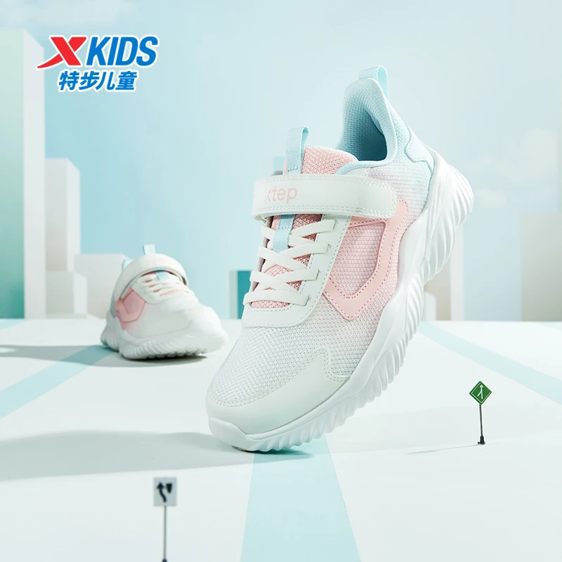 特步儿童秋季新款密网跑步鞋女童轻便透气软底运动鞋675114119012