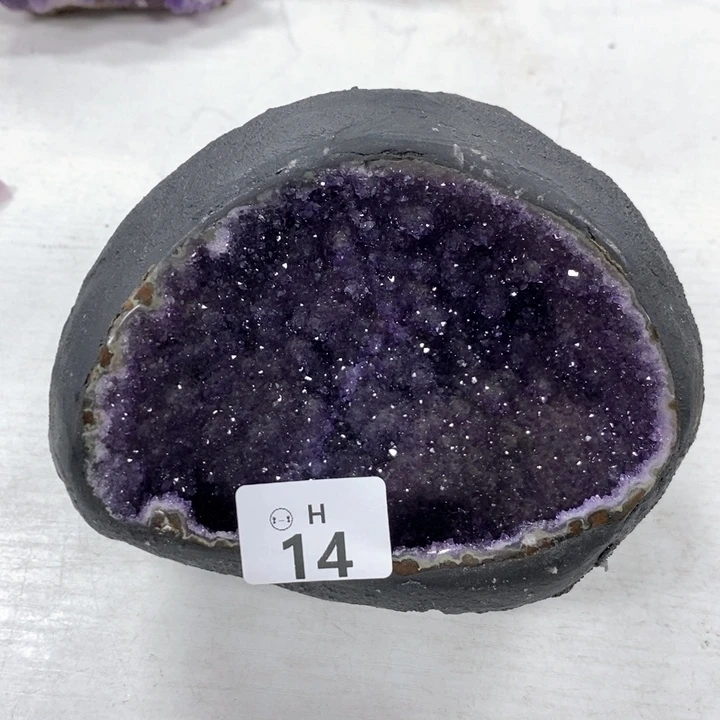 未镶嵌水晶大型摆件（非配饰）