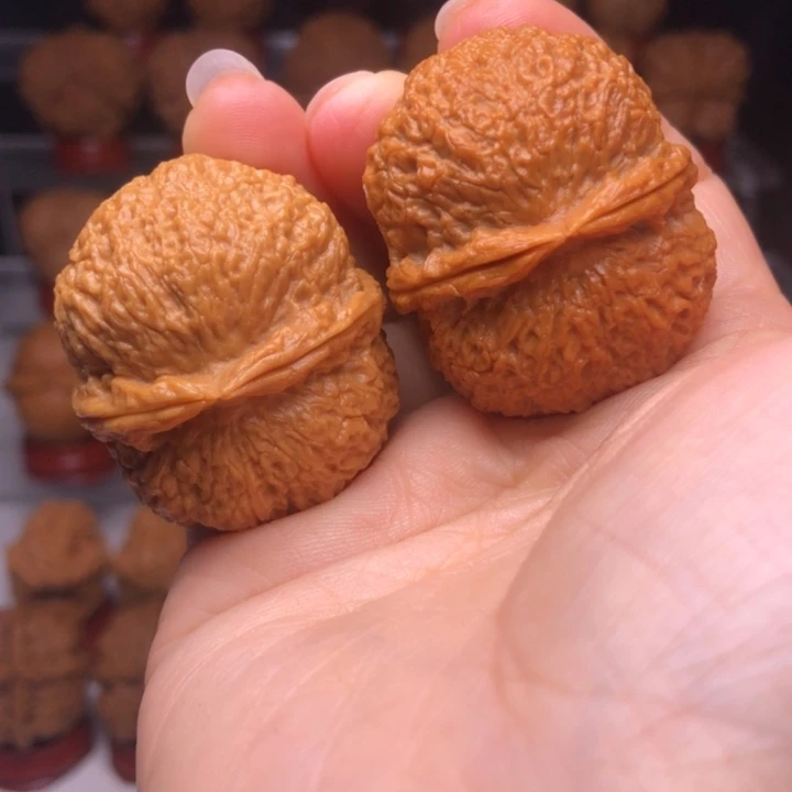 吊坠文玩核桃7鱼籽纹绣球