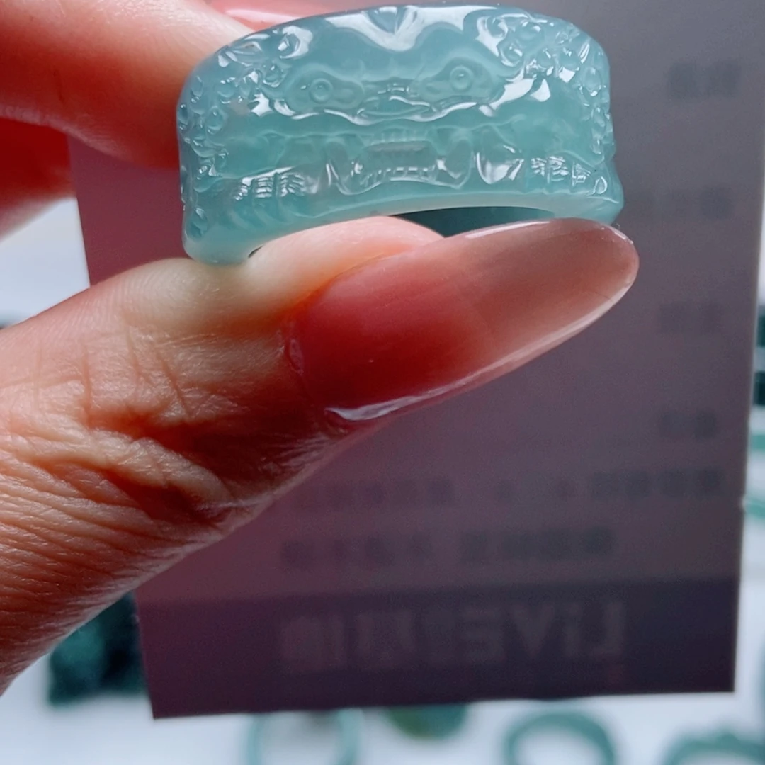 觅***见翡翠戒指未镶嵌翡翠