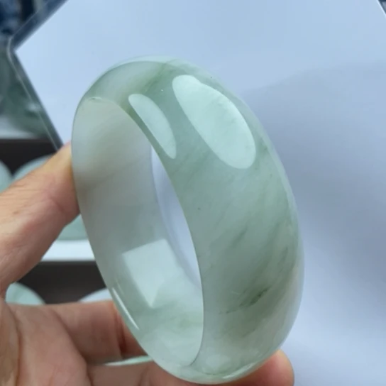 石英质玉（金丝玉）未镶嵌手镯