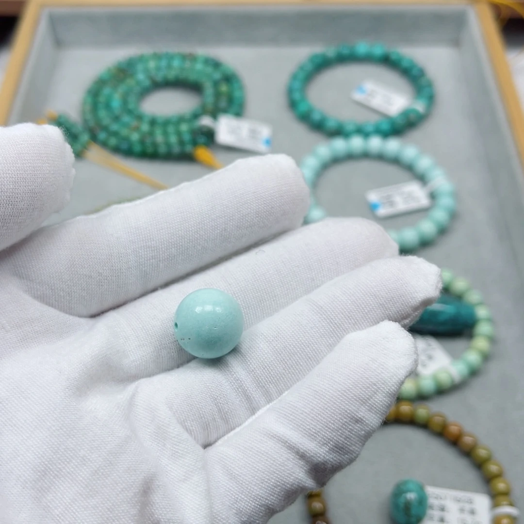 绿松石未镶嵌挂件