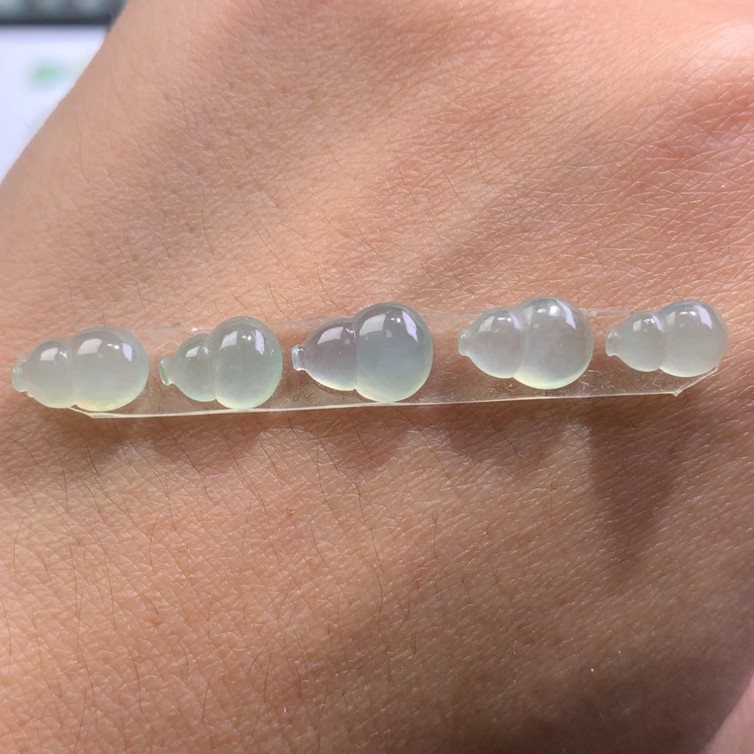 翡翠未镶嵌颈饰天然翡翠