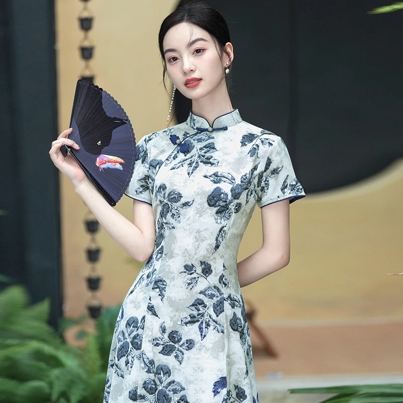 新中式旗袍高端2025夏季上海复古改良日常可穿连衣裙素雅国风礼服