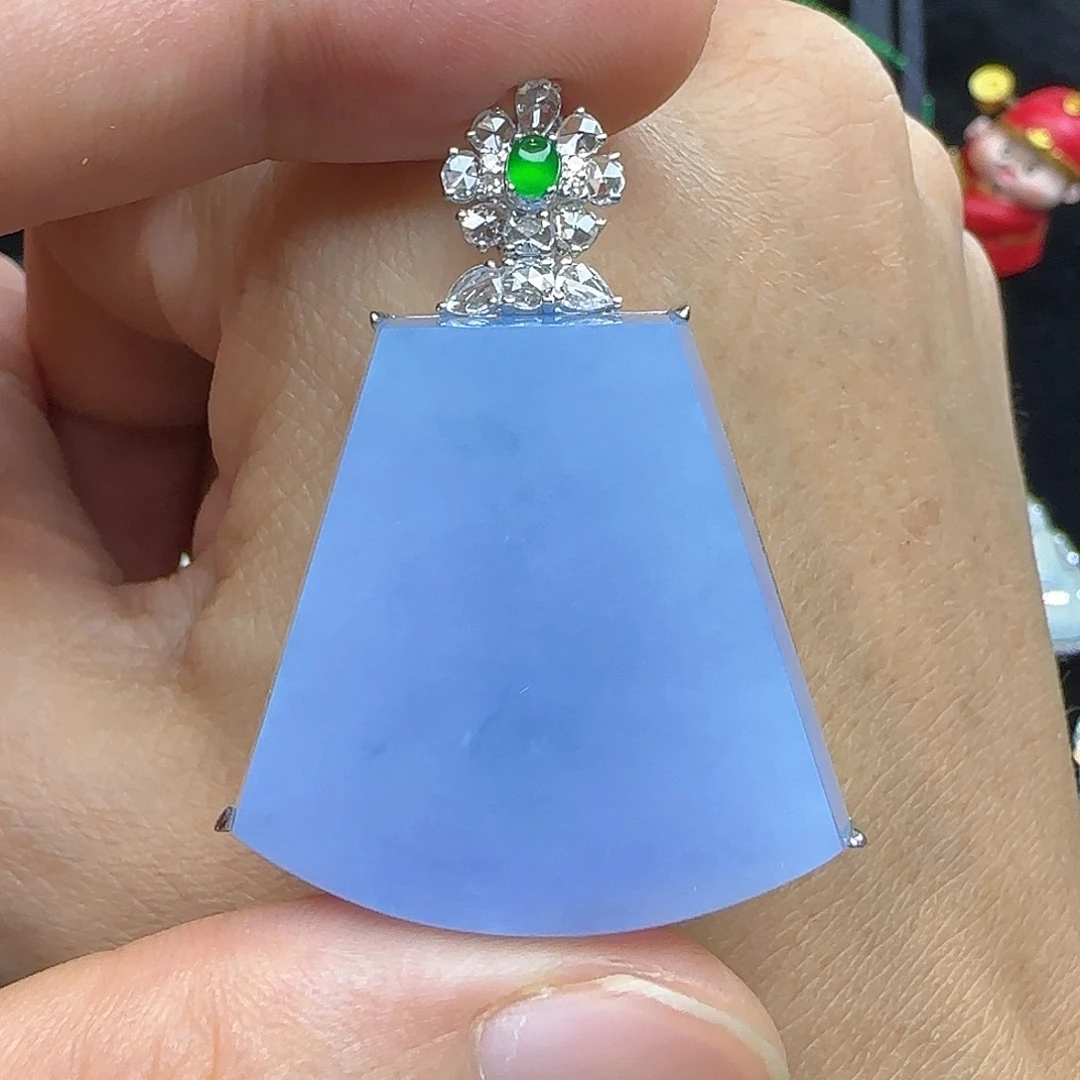 颈饰18K金镶嵌翡翠天然翡翠