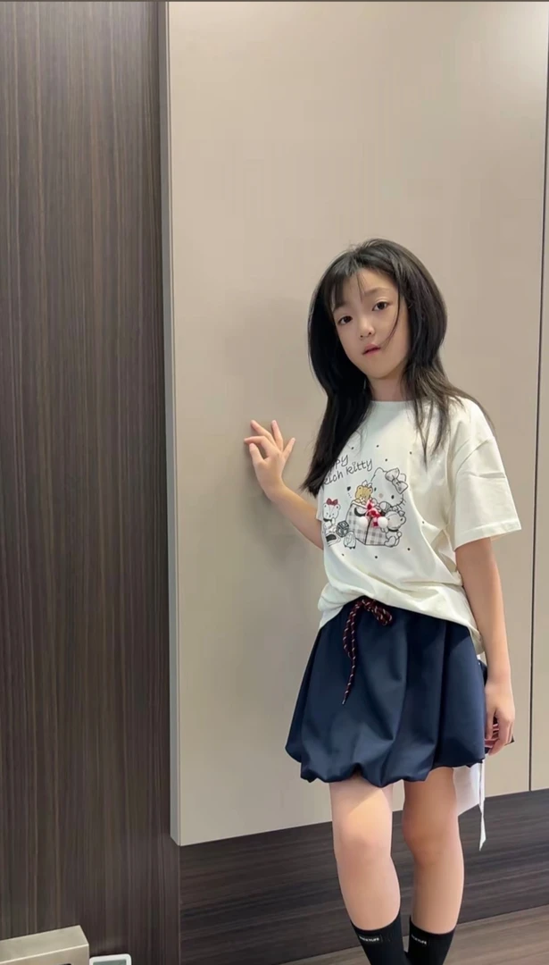 臭茹茹女童短袖时尚休闲圆领