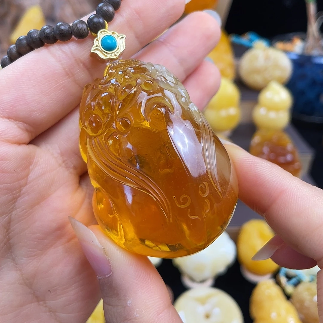 琥珀未镶嵌珠宝奇石