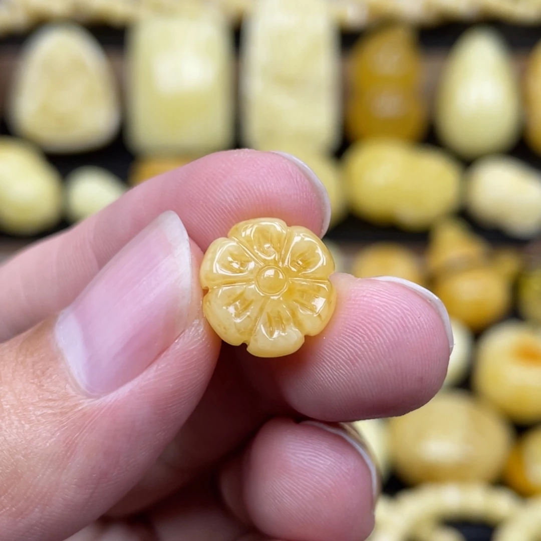 琥珀未镶嵌裸石琥珀蜜蜡