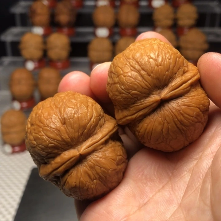 文玩核桃把件23峭壁元宝