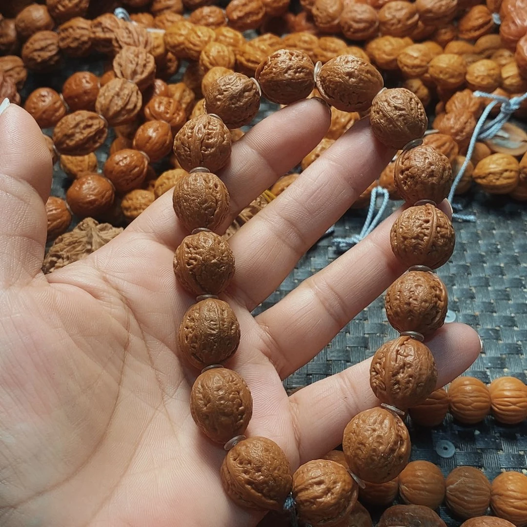半***盏文玩核桃手串光头