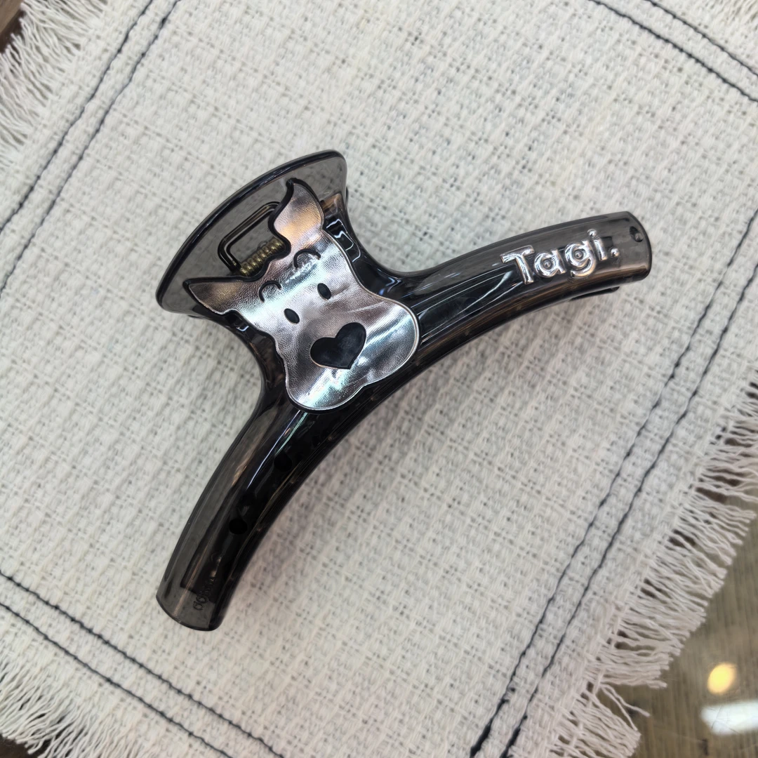 E792银色狗狗字母衣架款双弹簧抓夹