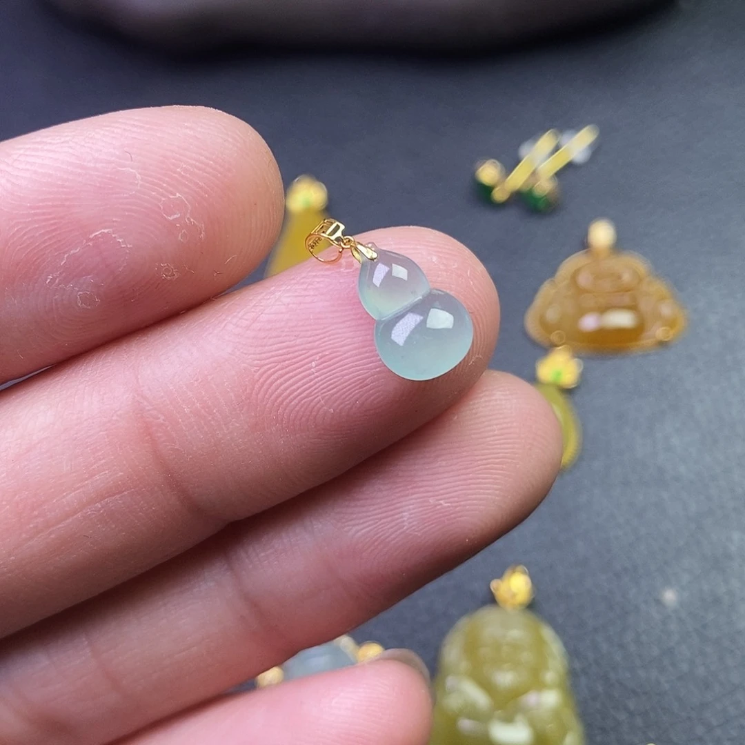 吊坠(不含链)18K金镶嵌翡翠