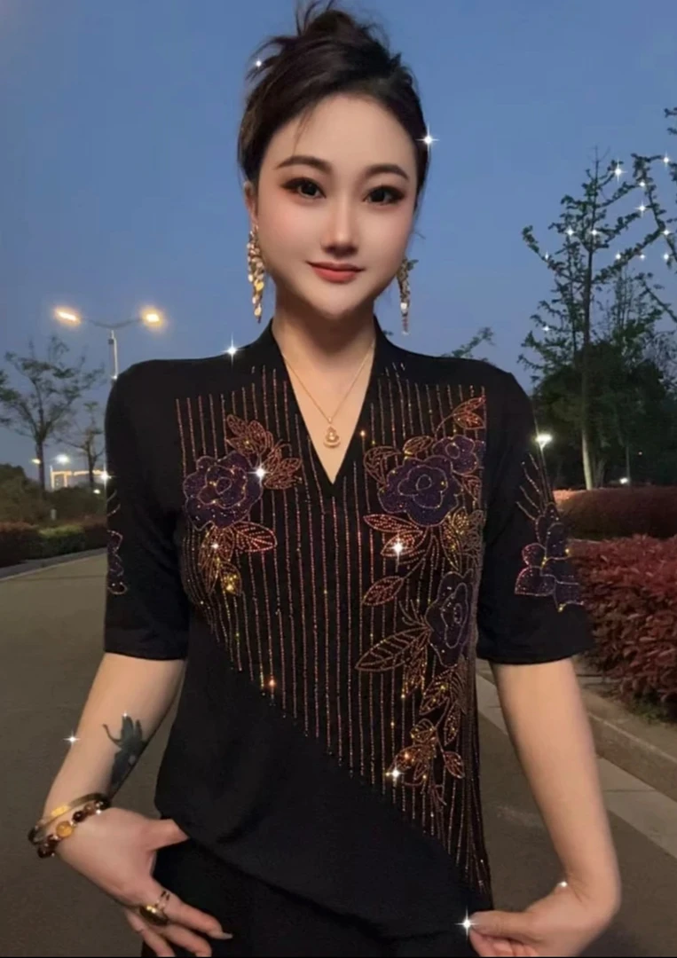 V领贵妇人欧货T恤烫钻显瘦百搭上衣休闲打底衫气质网红洋气修身美