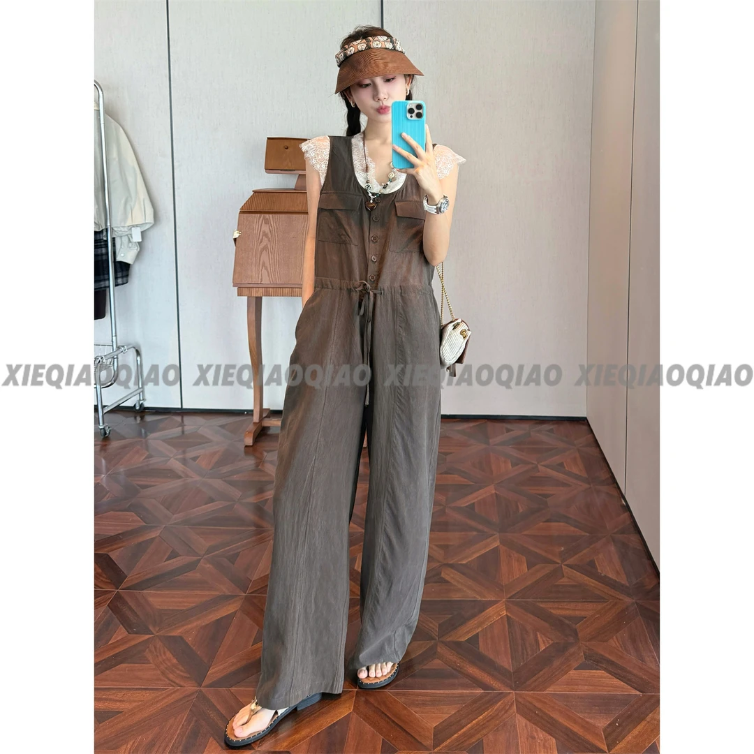 谢荞荞「街拍秘籍」100莱赛尔小众设计多口袋U领有抽绳背带连体裤