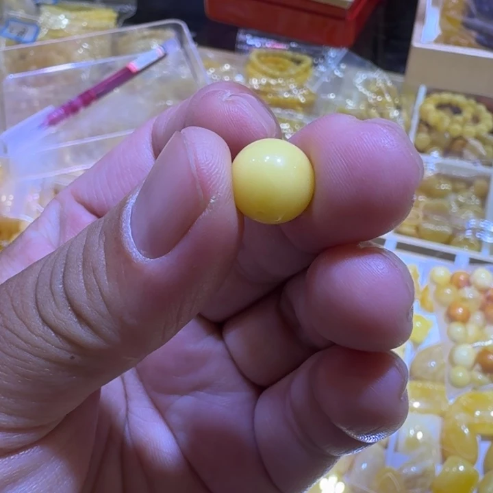 蜜蜡颈饰未镶嵌吊坠