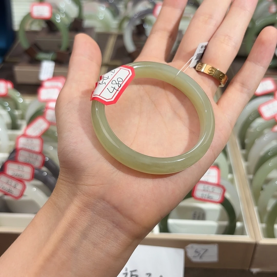 和田玉（糖玉）手镯未镶嵌