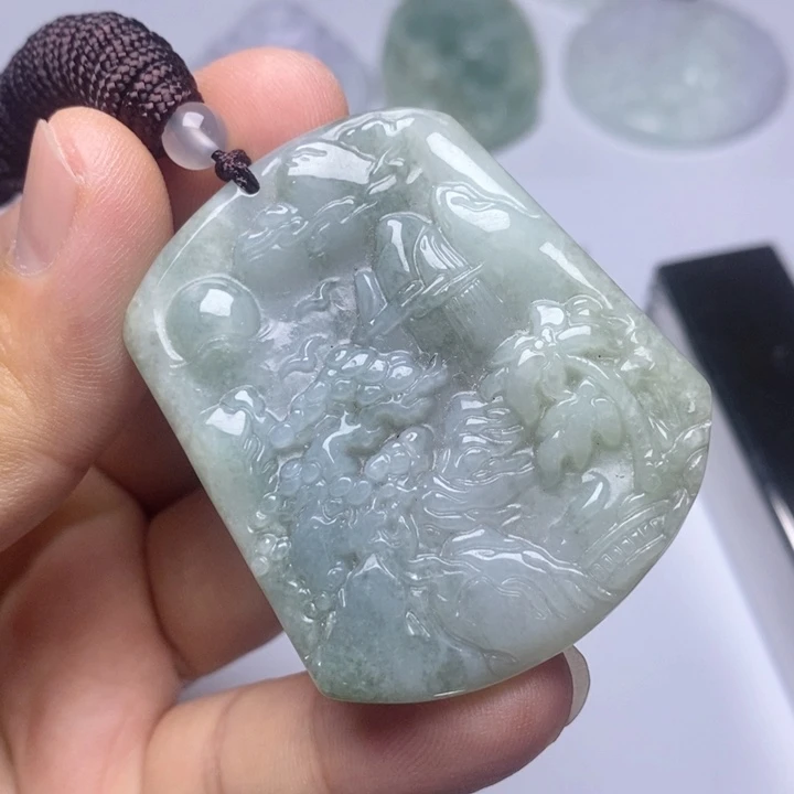 颈饰未镶嵌翡翠翡翠