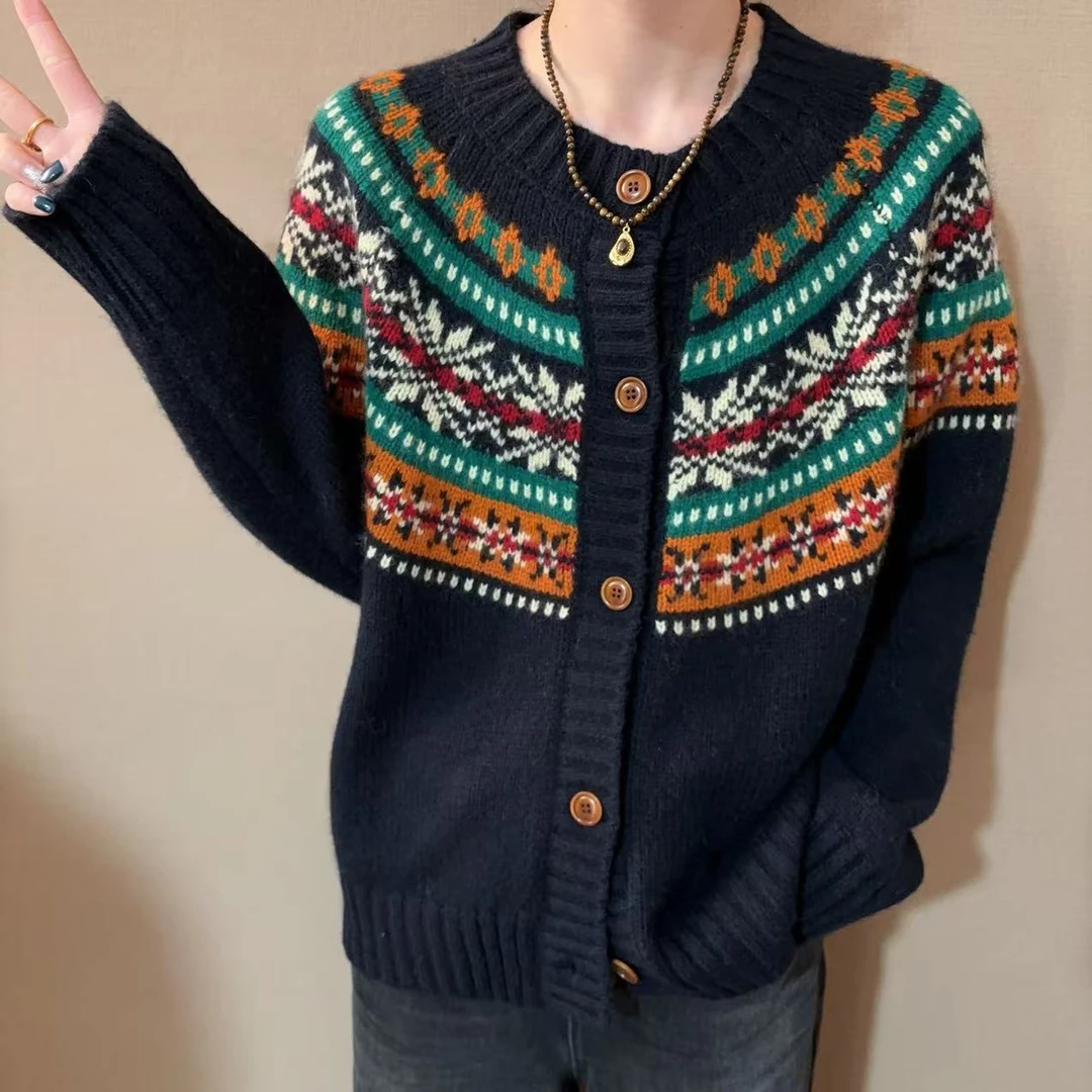 复古菲尔岛圆领开衫