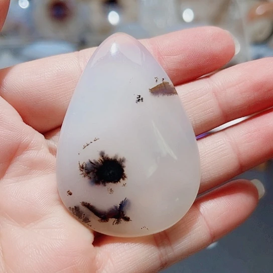 未镶嵌玛瑙/玉髓珠宝奇石