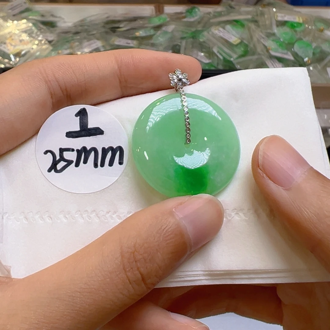 吊坠(不含链)18K金镶嵌翡翠
