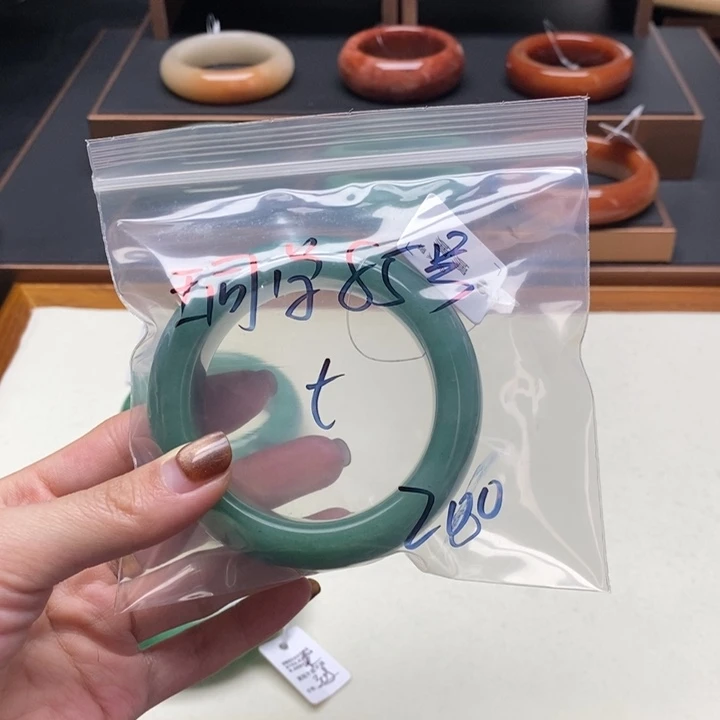 王***号石英质玉未镶嵌佘