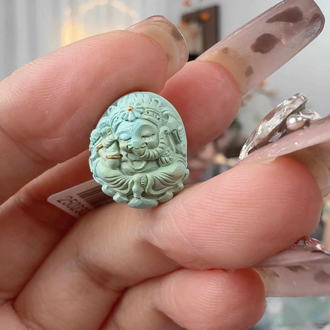 绿松石未镶嵌珠宝奇石