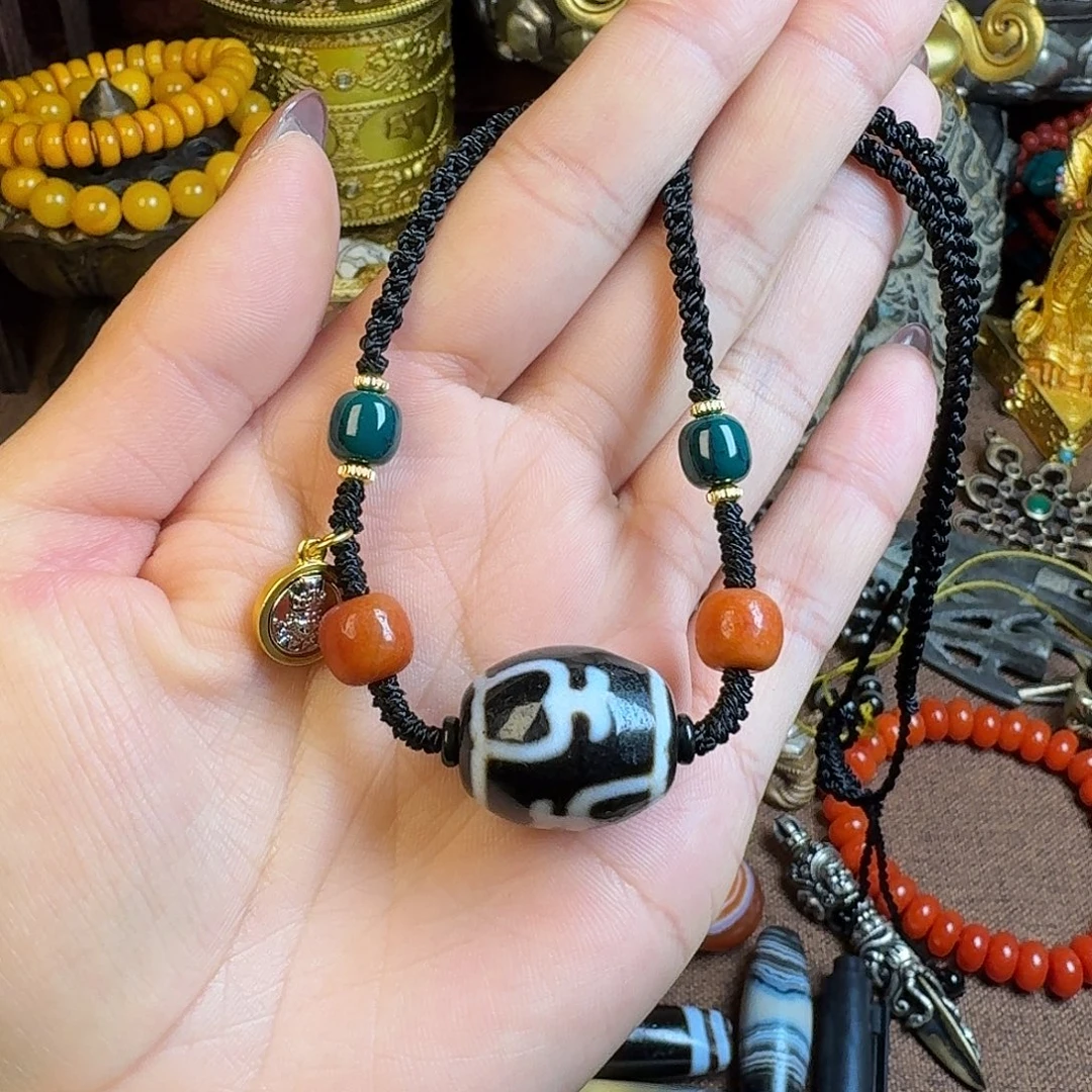 泥塑扎西德勒独特设计