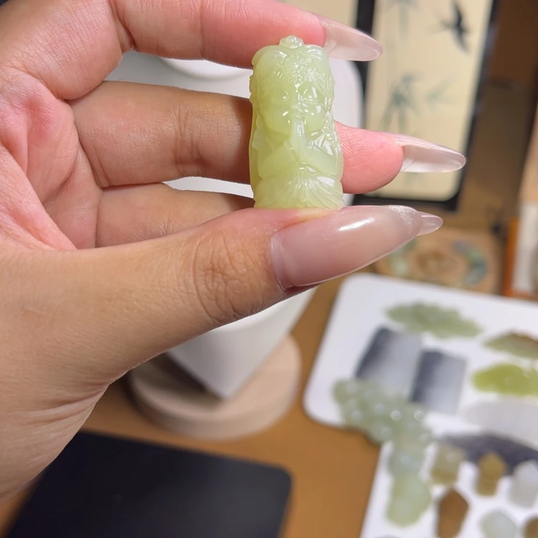 A***8和田玉未镶嵌颈饰