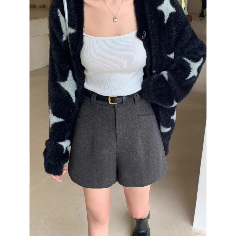 简约毛呢口袋短裤女2025秋冬新款气质休闲高腰a字阔腿裤百搭靴裤