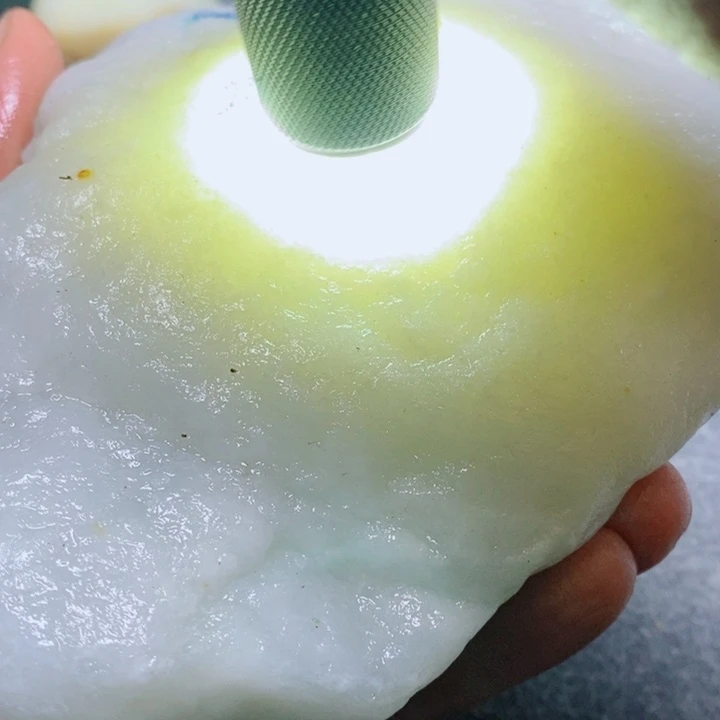 和田玉未镶嵌珠宝奇石