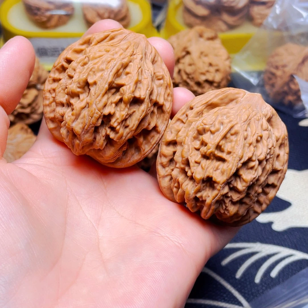 吊坠文玩核桃麦虎一对