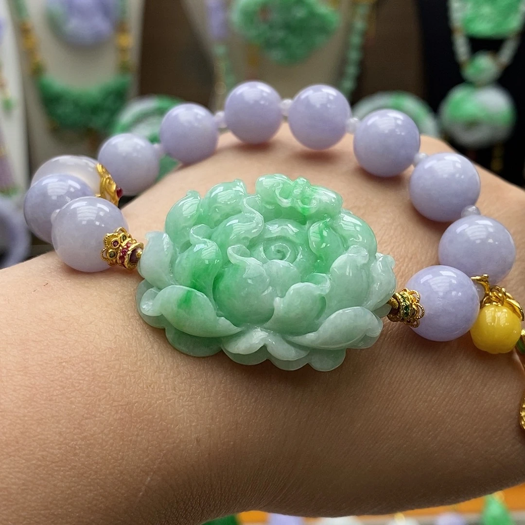 翡翠未镶嵌颈饰手链