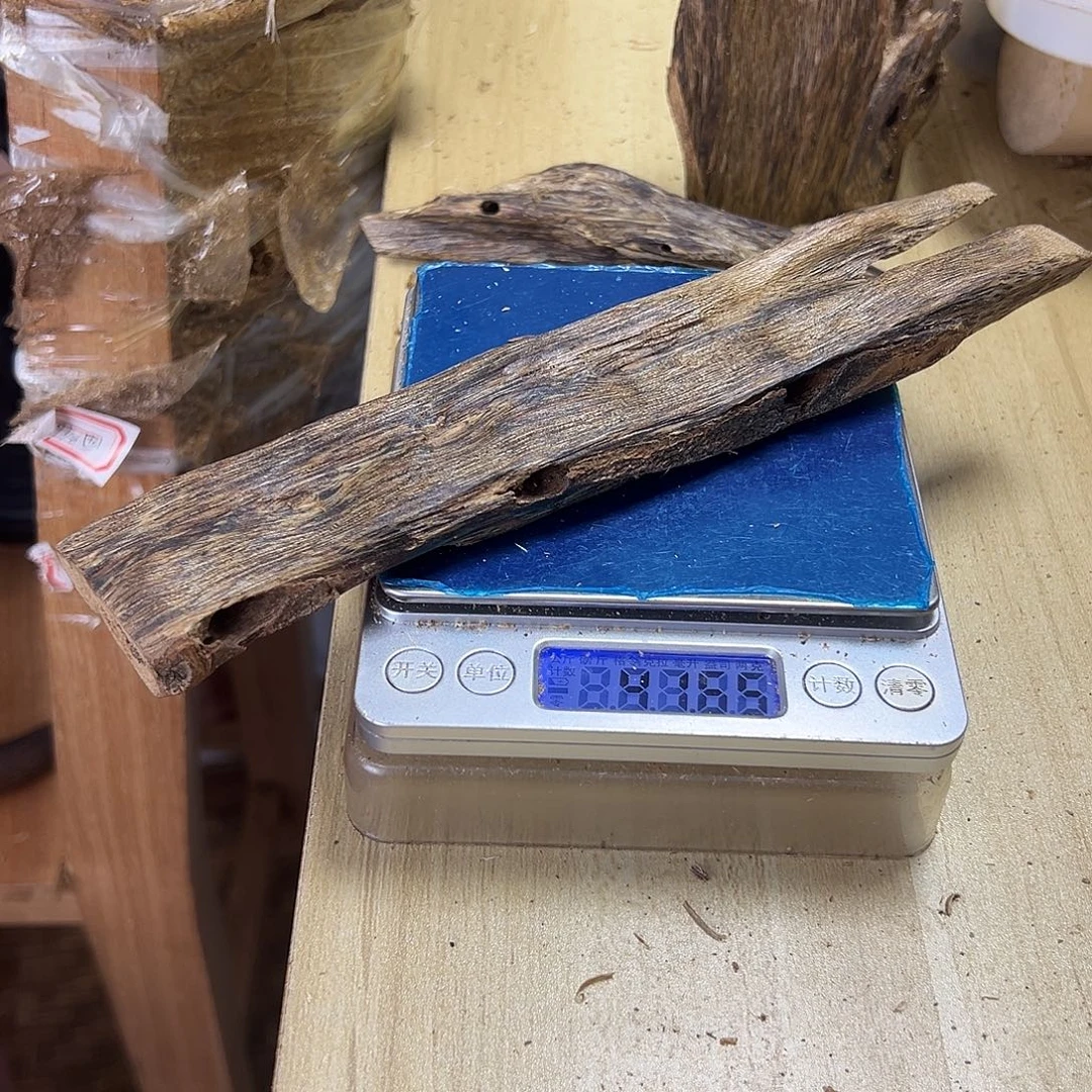 香料绿奇楠虫漏41克乌身