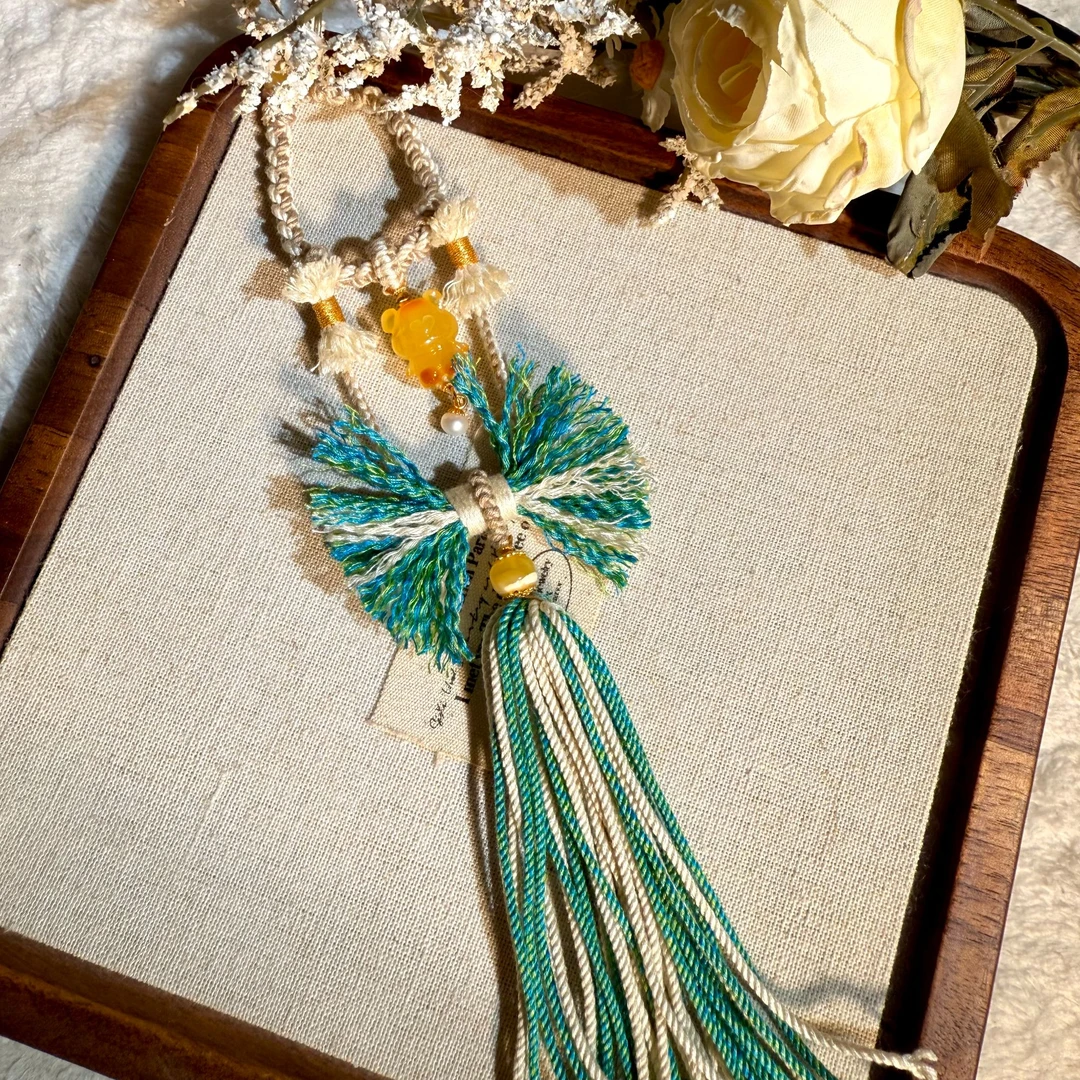 蜜蜡小熊手工编织青绿包挂车挂