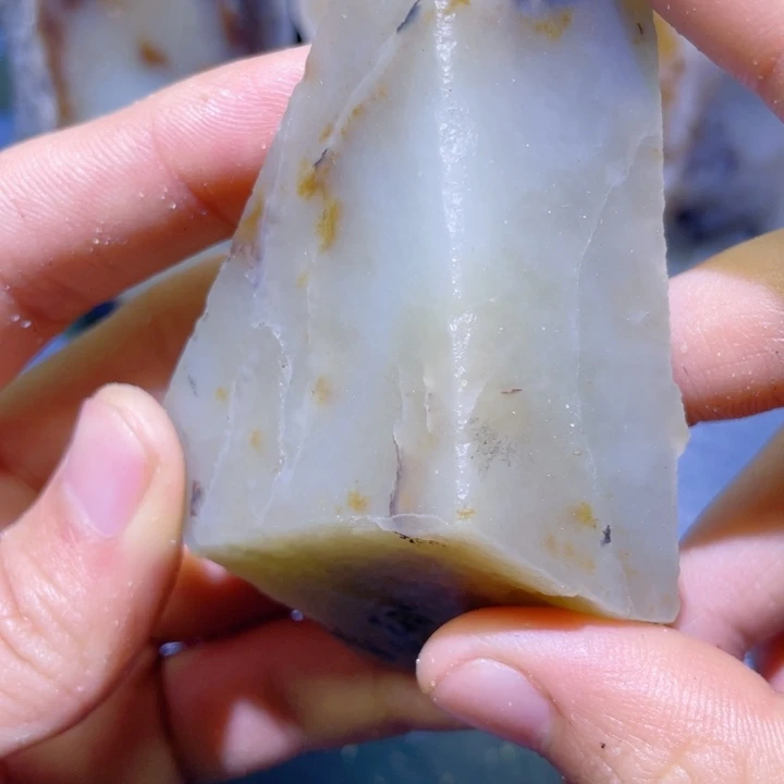 和田玉未镶嵌珠宝半成品