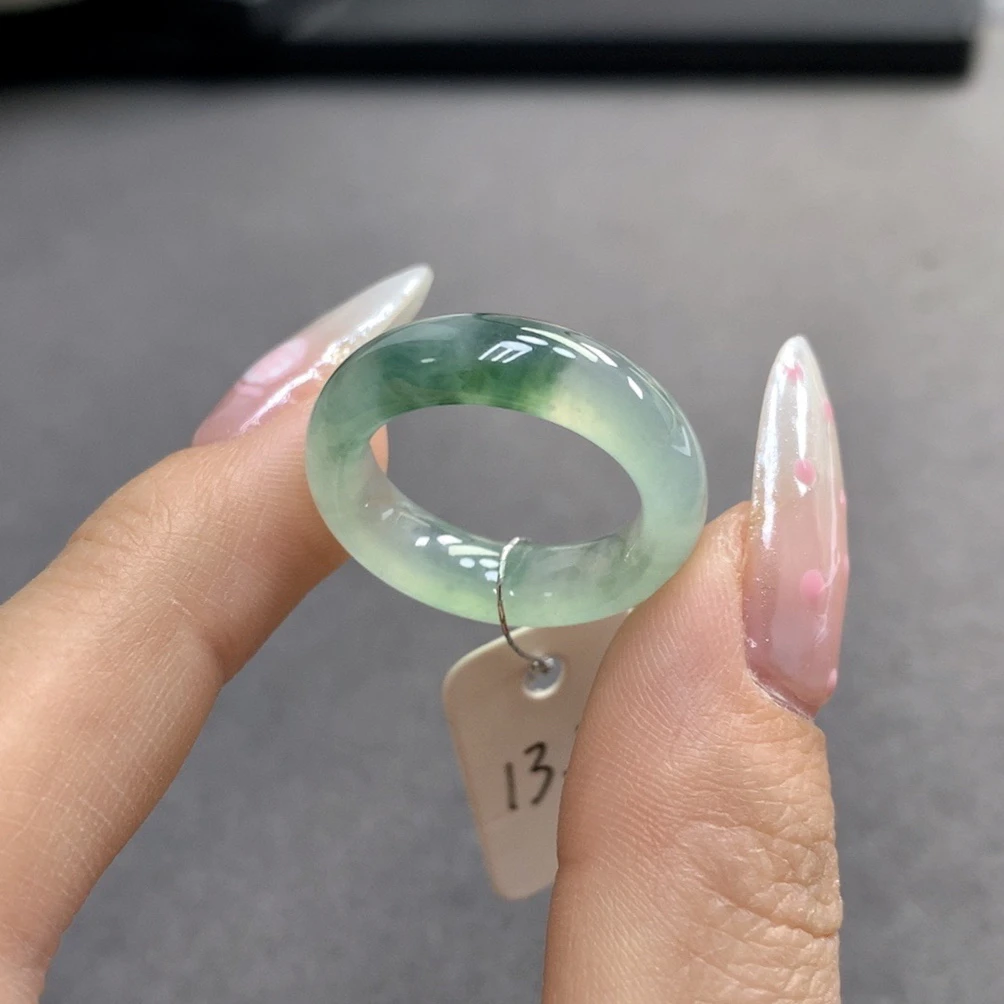 13-14圈口 天然缅甸A货翡翠 冰种晴底色飘绿花戒圈