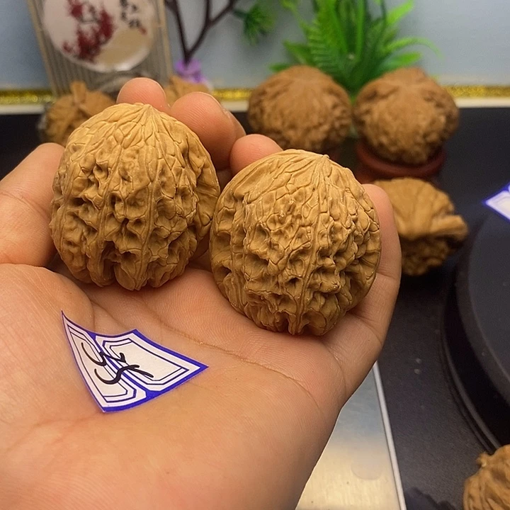 文玩核桃把件39暴雪