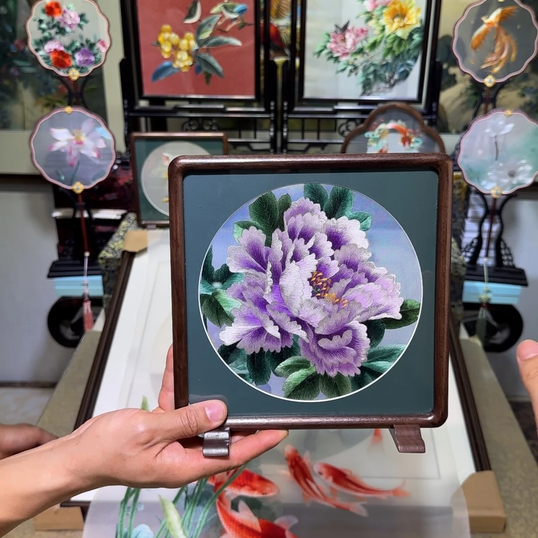 刺绣刺绣工艺精湛异色