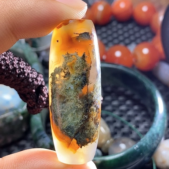 成***功玛瑙/玉髓颈饰未镶嵌