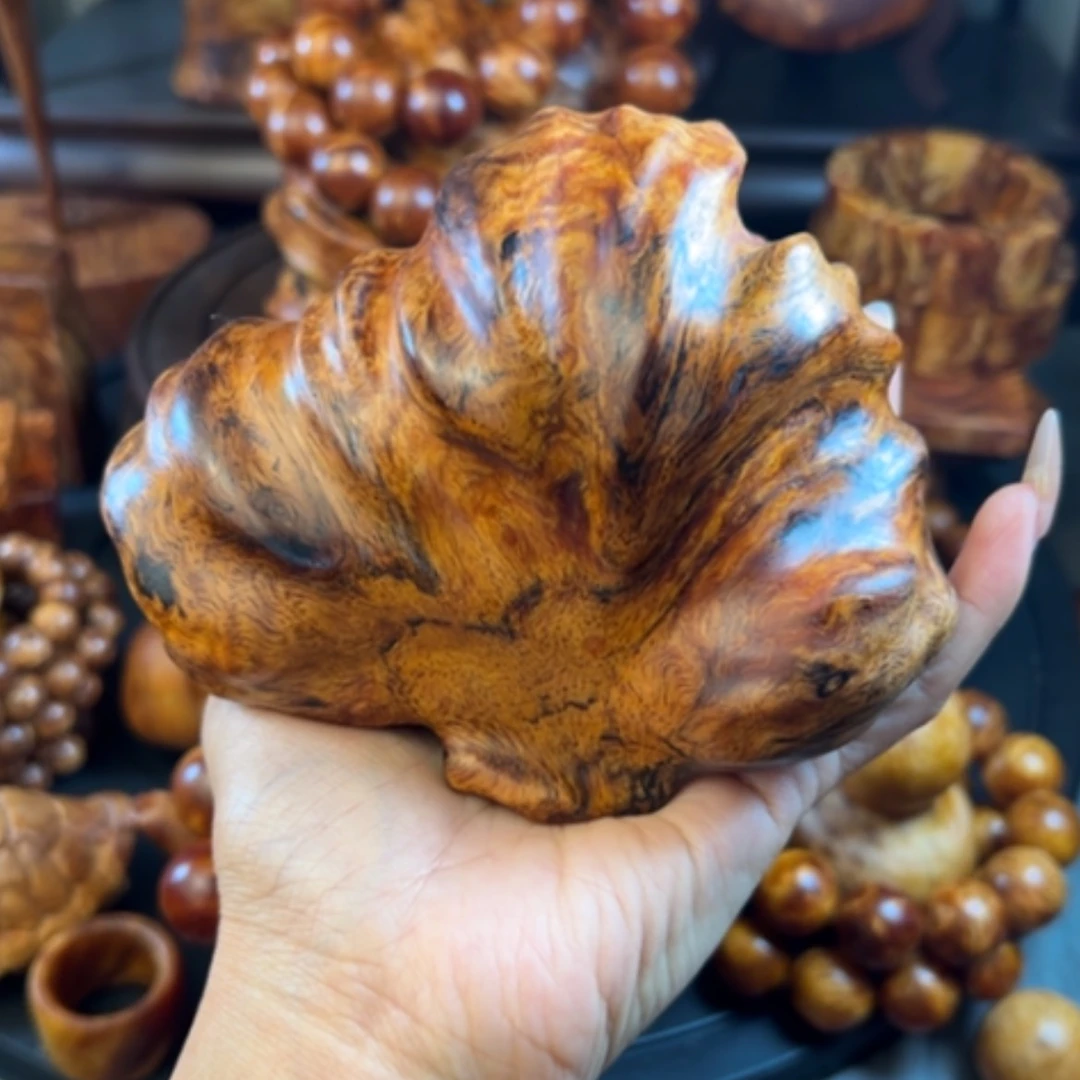 【闪购商品】松木（琥珀木）把件