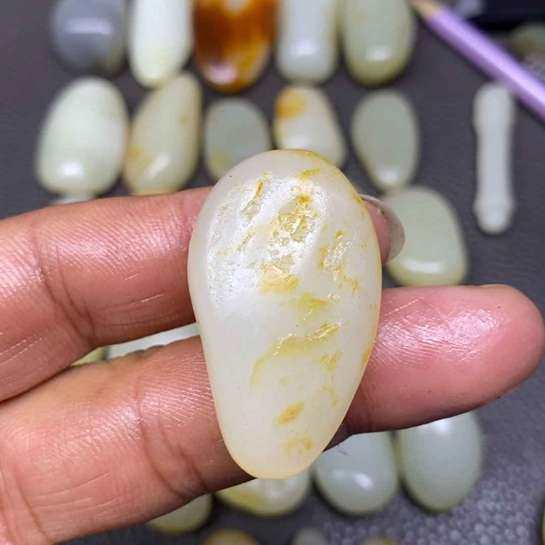 和田玉挂件未镶嵌枫*