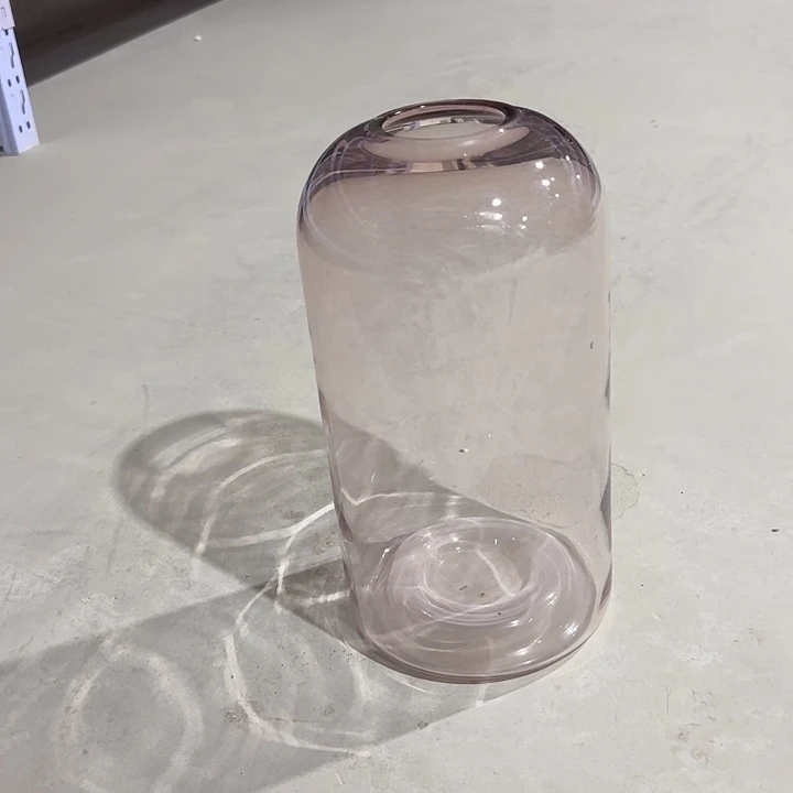 高度30厘米的原色花瓶